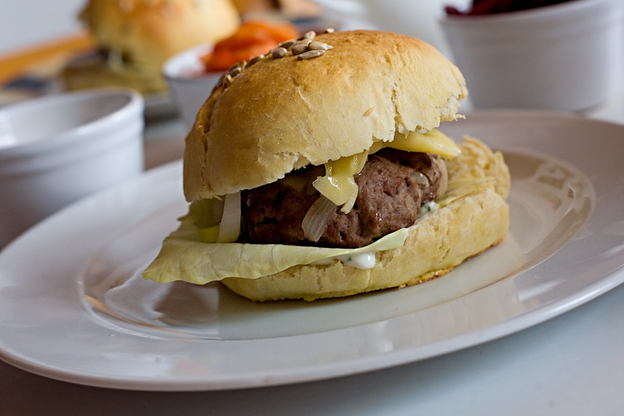 domaci-hamburger-zima-recept