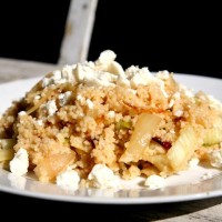 Kuskus s fenyklem, pórkem a cibulí