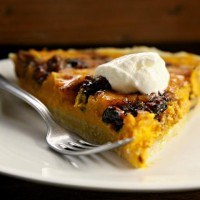 Dýňový páj se zkaramelizovanými ořechy