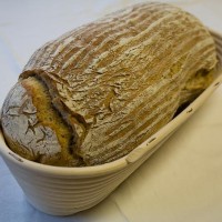 Bramborovo-pšenično-žitný chléb