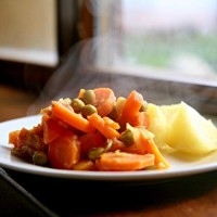 Dušená mrkev s hráškem