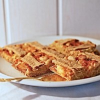 Špaldový koláč s jablky