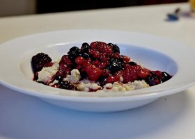 Ovesná kaše s ovocem