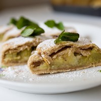 Rebarborový štrúdl