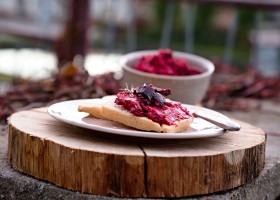 Pomazánka z červené řepy