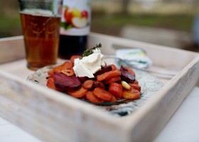 Teplý zeleninový salát