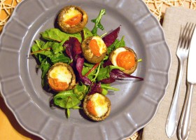 Zapečené žampiony s mozzarellou a cherry rajčátky