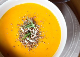 Podzimní dýňovo-mrkvová polévka