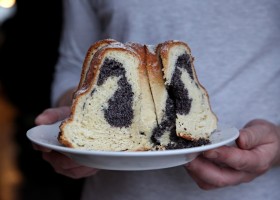 Kynutá maková bábovka