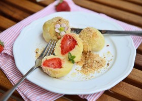 Ovocné tvarohové knedlíky