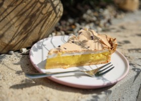 Citronový koláč s levandulí