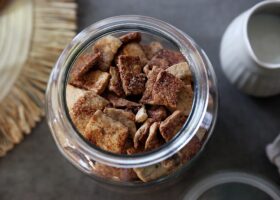 Domácí skořicové cereálie